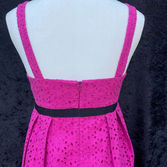 Beautiful stylish fuchsia dress - Picture 3 of 5